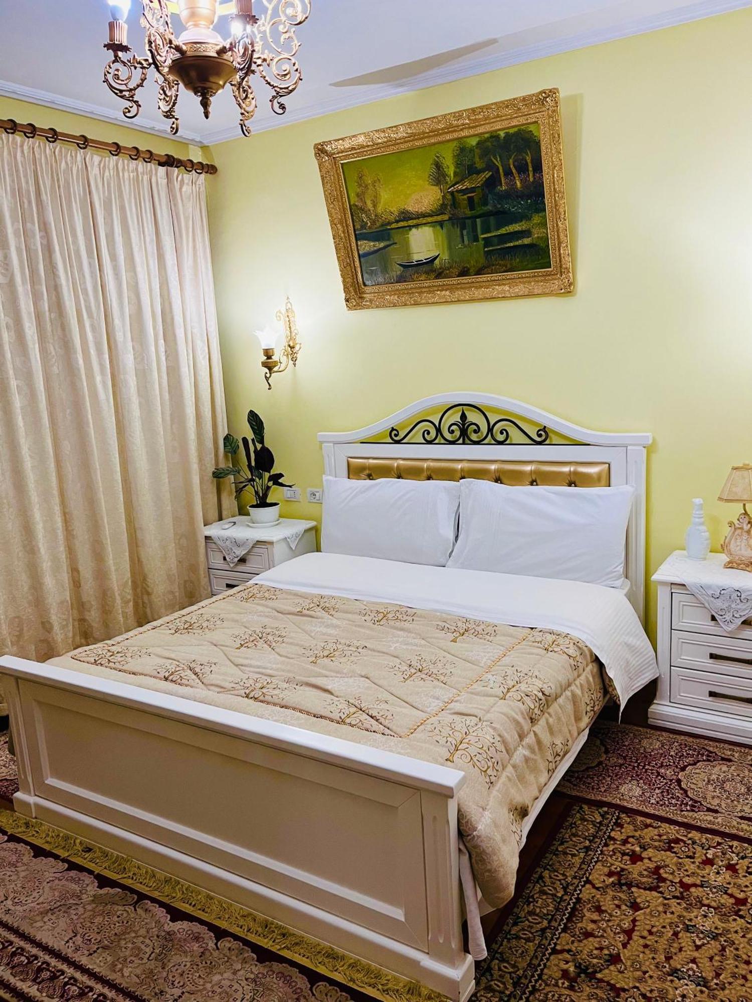 Villa Parku Rinia 코르처 외부 사진