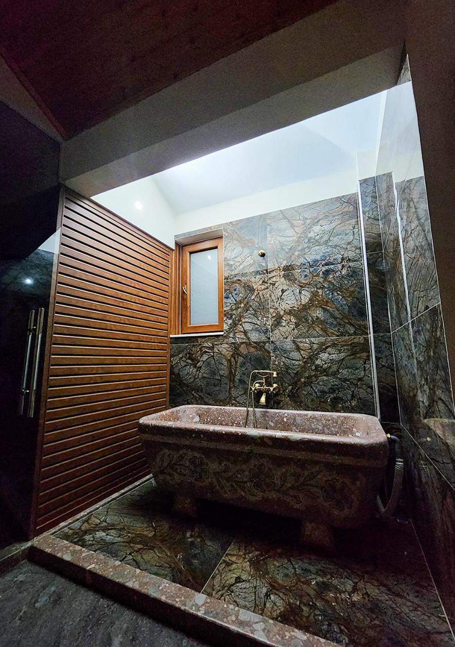 Villa Parku Rinia 코르처 외부 사진